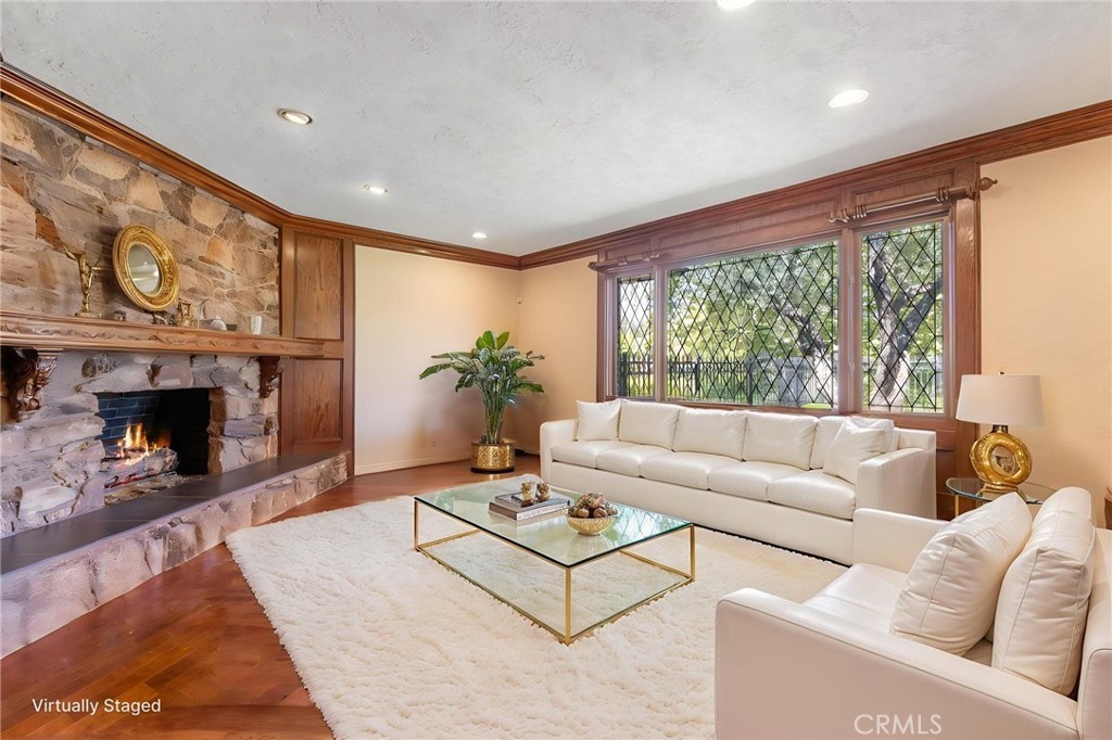 3249 N Rancho La Carlota