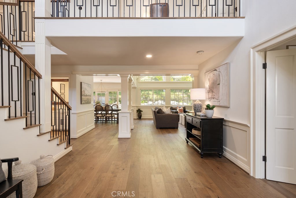 3911 E Rolling Green