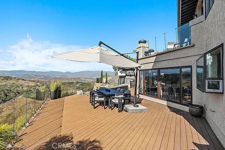 868 Avenida Acapulco