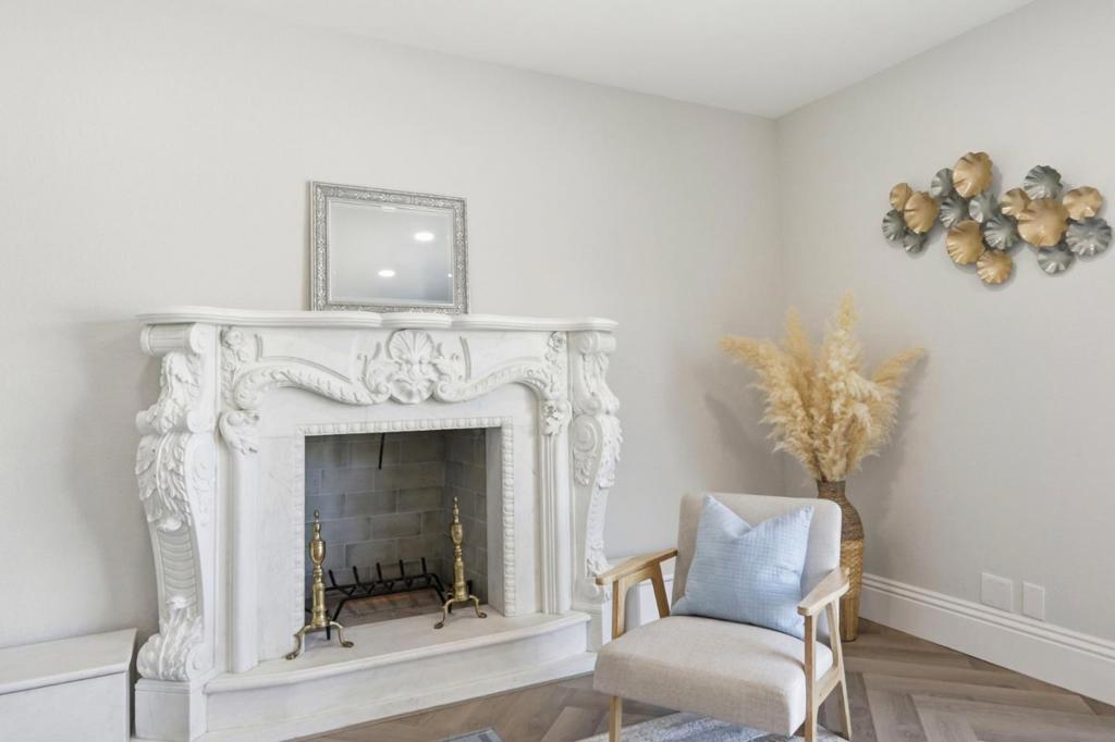 929 Cape Morris Place