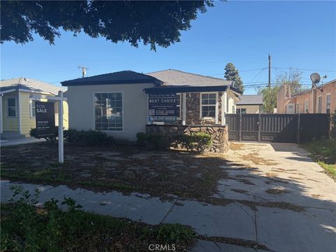 Photo of 2260 easy Avenue, Long Beach, CA 90810 (MLS # IV26050704)