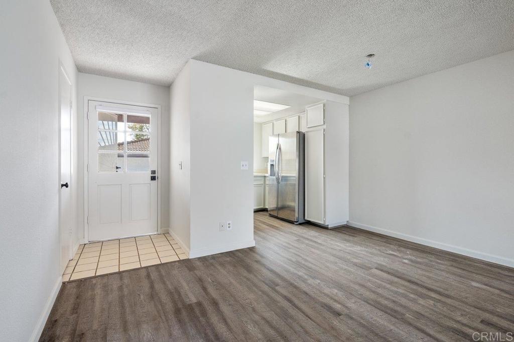 9829 Caspi Gardens Drive 6