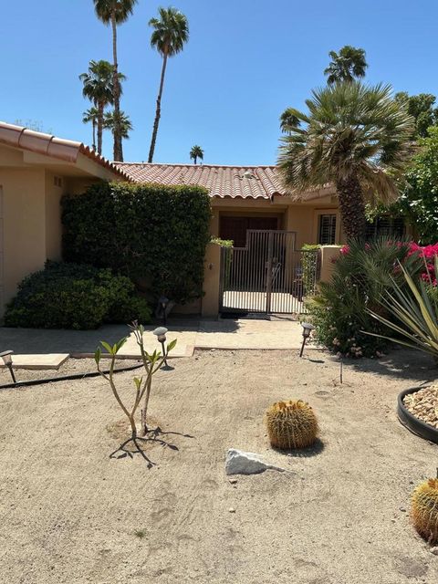 Photo of 73133 Skyward Way, Palm Desert, CA 92260 (MLS # 219128625DA) Photo of 73133 Skyward Way, Palm Desert, CA 92260 (MLS # 219128625DA)