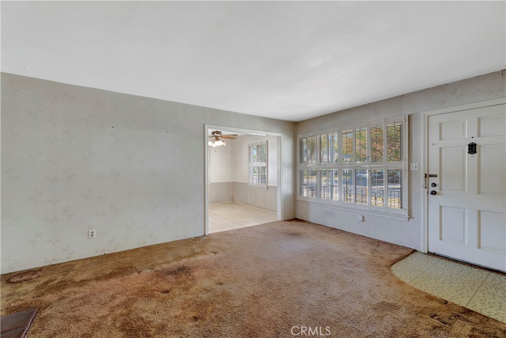 1949 Chatwin Avenue