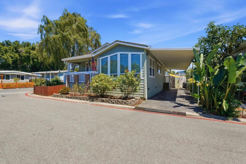 6130 Monterey Road 250