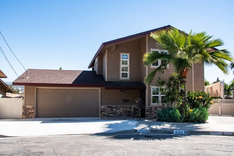 Photo of 933 Eastside Rd Rd, El Cajon, CA 92020 (MLS # IV26188059)