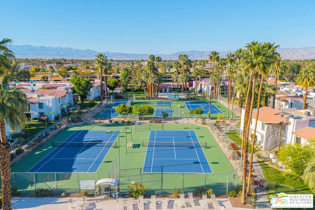 Ramon Estados - Residential