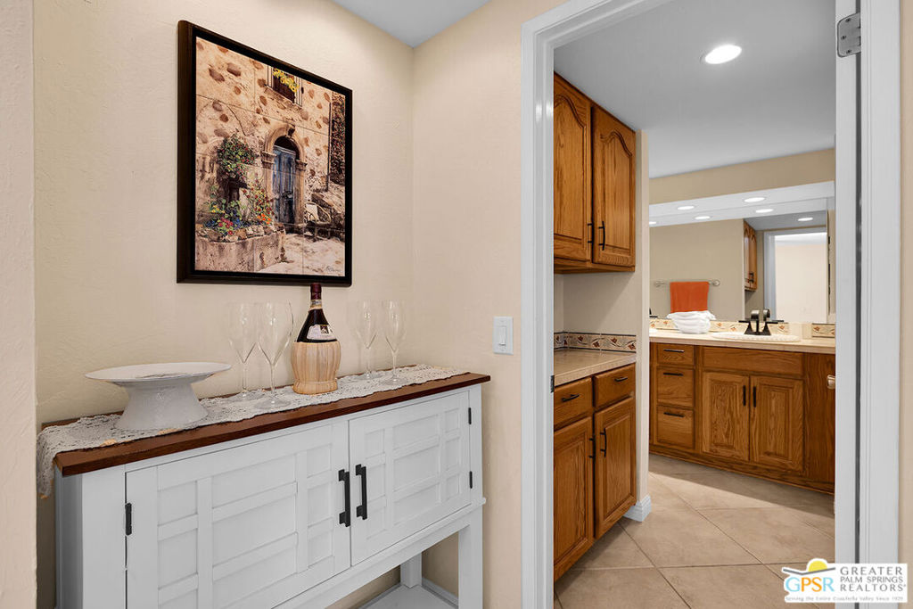 Ramon Estados - Residential