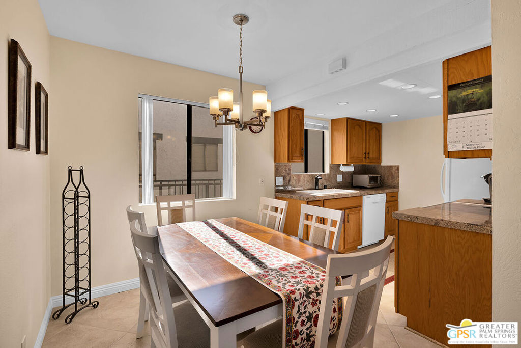 Ramon Estados - Residential