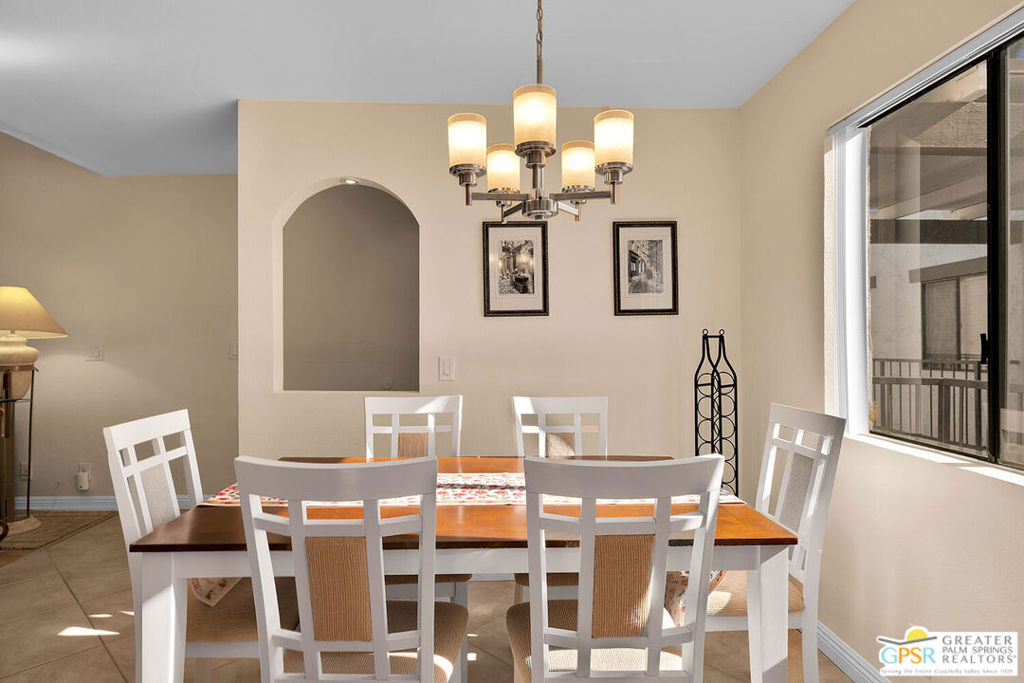 Ramon Estados - Residential