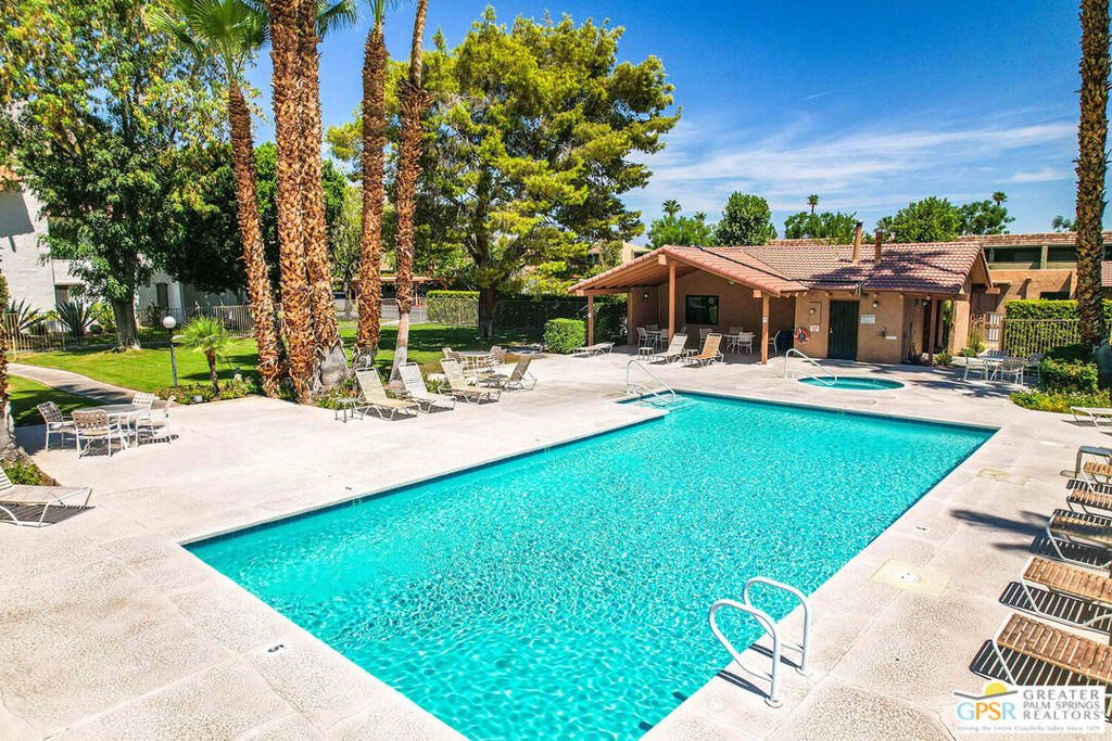 Ramon Estados - Residential