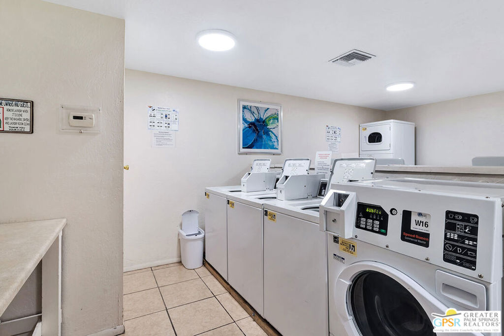 Ramon Estados - Residential