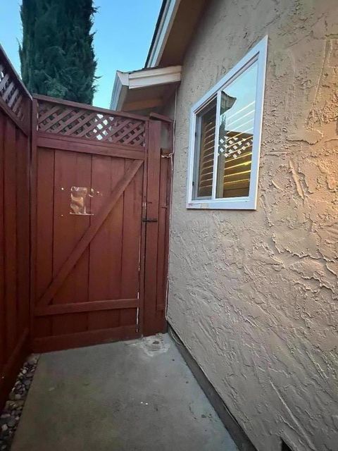 Photo of 4724 Calle De Lucia, San Jose, CA 95124 (MLS # ML82040979)