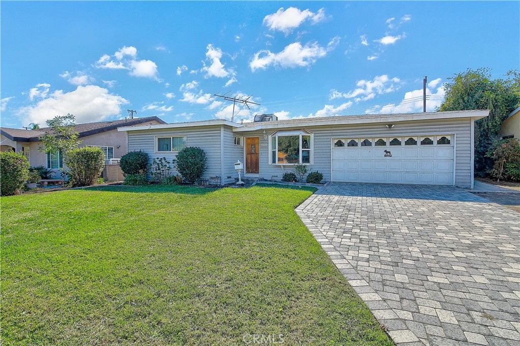 Photo of 1148 E Raymond St, Ontario, CA 91764 (MLS # IV25243780)