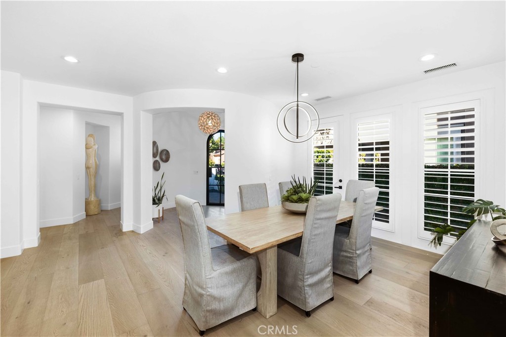 10 Copious Lane