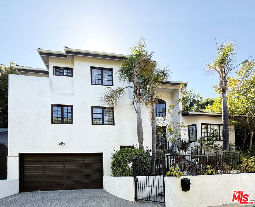 Spacious 5-Bedroom Retreat in Prime Sherman Oaks. South of the Boulevard. Tucked away in one of Sherman Oaks' most desirable neighborhoods, this expansive 5-bedroom, 4.5-bathroom residence offers the perfect blend of privacy, space, and location. Boasting an impressive footprint, this home features multiple living areas including a formal living room, family room, dining room, and a versatile bonus room ideal for a home office, screening room, or playroom. With generous proportions throughout, there's room for everyone and everything. The layout is perfect for both entertaining and everyday living, with seamless indoor-outdoor flow and an abundance of natural light. Enjoy the quiet, tucked-away setting while being just moments from Ventura Boulevard's best shops, restaurants, and cafes. This is a rare opportunity to live in a truly large, private home in a coveted Sherman Oaks location. (Some photos have been virtually staged)
