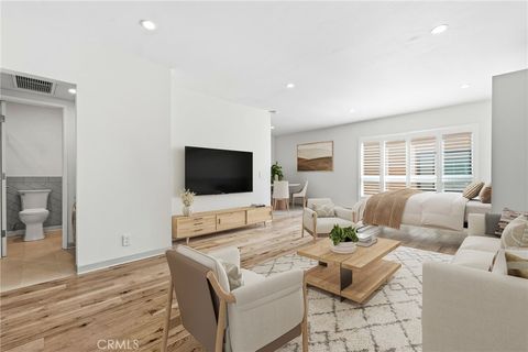 Photo of 1735 N Fuller Ave Ave #330, Los Angeles, CA 90046 (MLS # CV26041078)