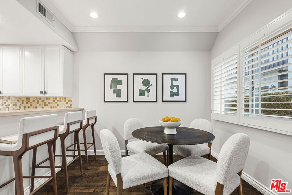 Photo of 830 17th Street #2, Santa Monica, CA 90403 (MLS # 25609819)