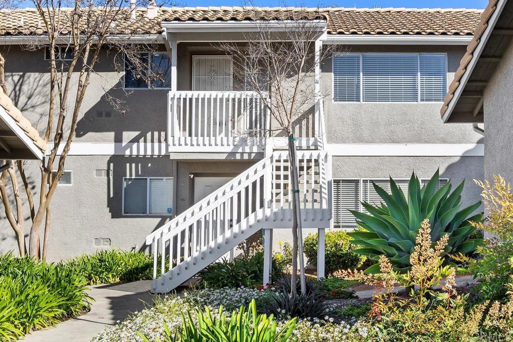 1330 Palomar Place 7