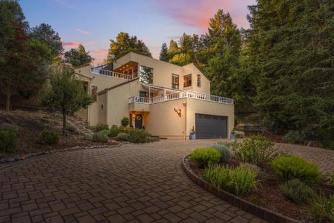Photo of 22443 Tim Tam Court, Los Gatos, CA 95033 (MLS # ML82061119)