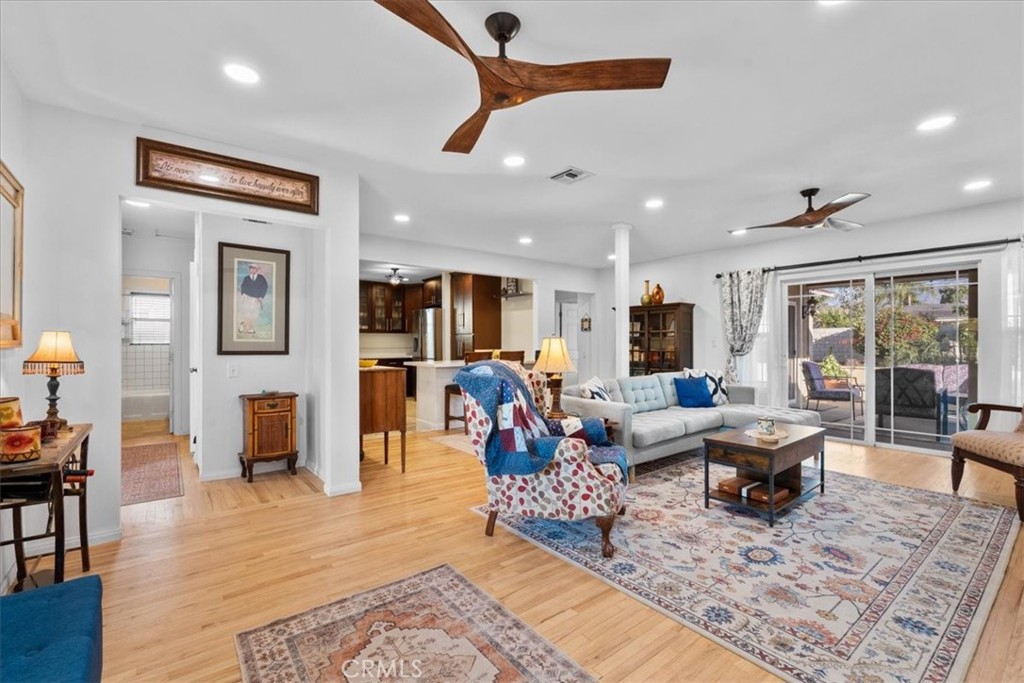 931 E Princeton Street