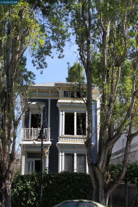 Photo of 1418 8th Street, Oakland, CA 94607 (MLS # 41129899)