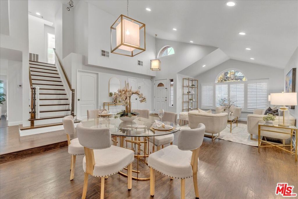 Photo of 5196 Brian Lane, Encino, CA 91436 (MLS # 26635101)