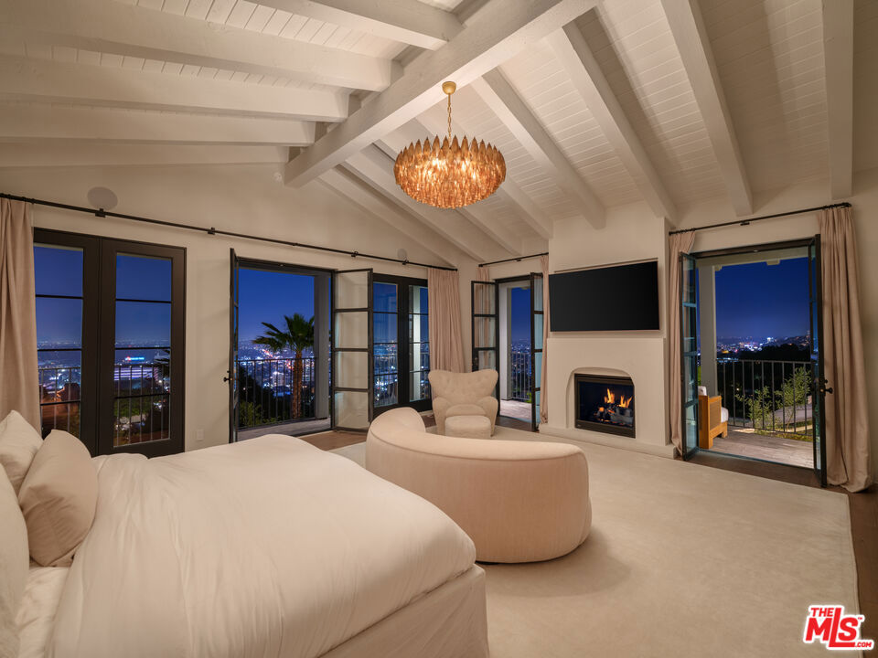 Properties 4 7100 La Presa Drive