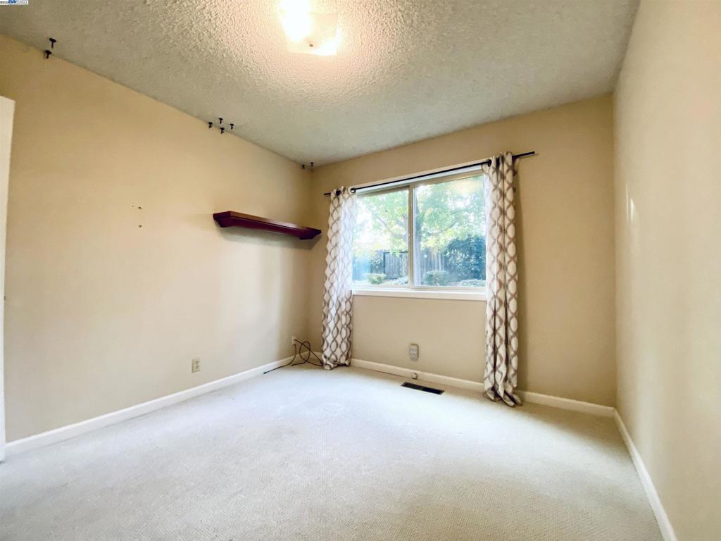 TWIN CREEK - Residential