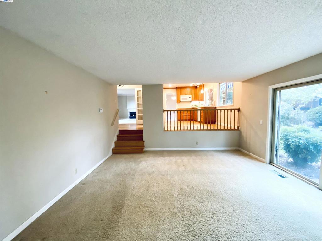 TWIN CREEK - Residential