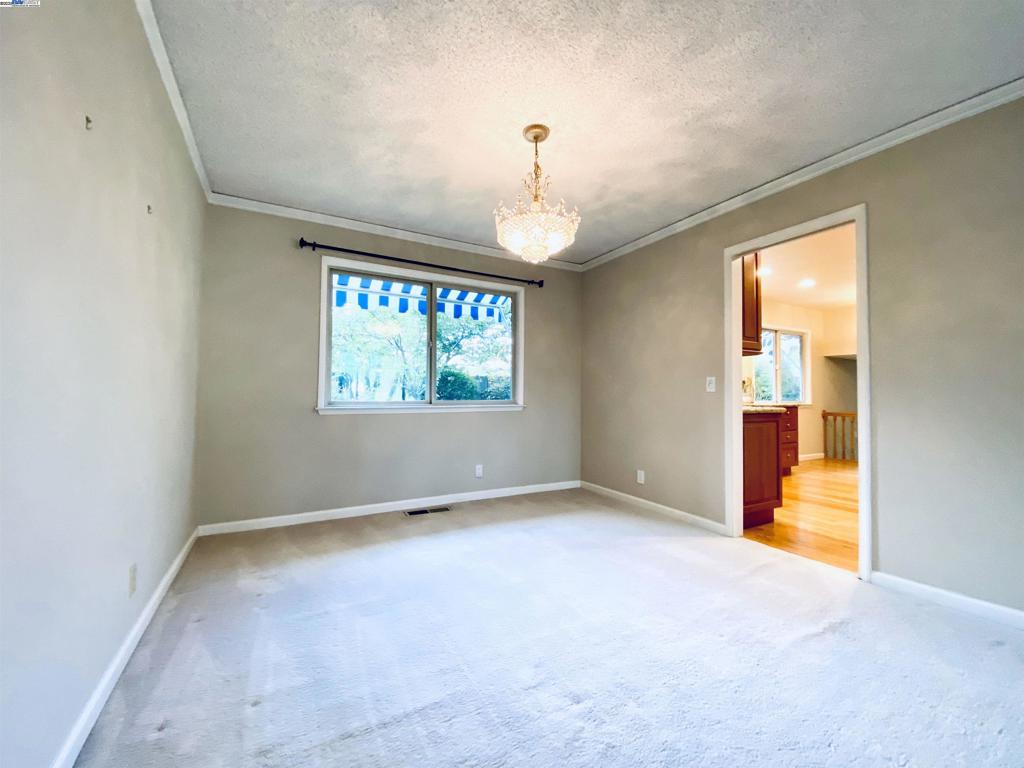 TWIN CREEK - Residential