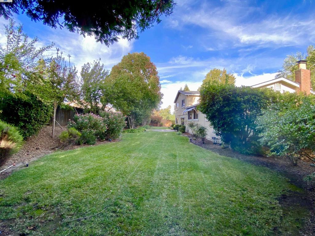 TWIN CREEK - Residential