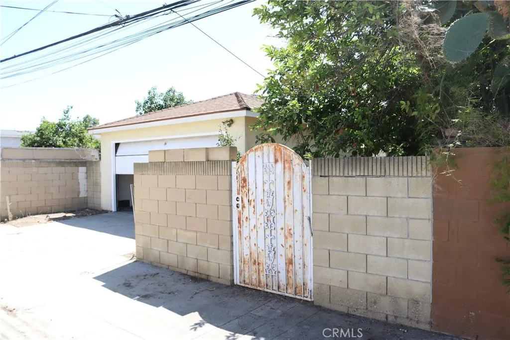 Artesia, California 90701, United States, 4 Bedrooms Bedrooms, ,2 BathroomsBathrooms,Residential,Active,160808