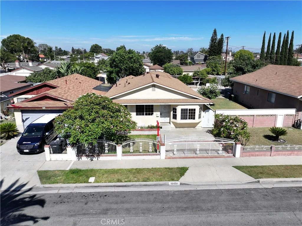 Artesia, California 90701, United States, 4 Bedrooms Bedrooms, ,2 BathroomsBathrooms,Residential,Active,160808