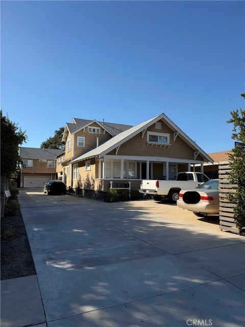 Photo of 197 Oberlin AVE, Claremont, CA 91711 (MLS # CV26232993)