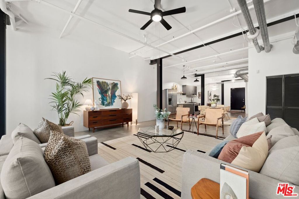 500 Molino Street 114