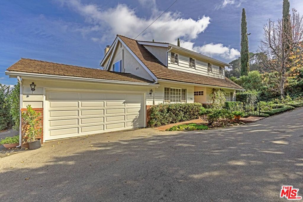 7815 Mulholland