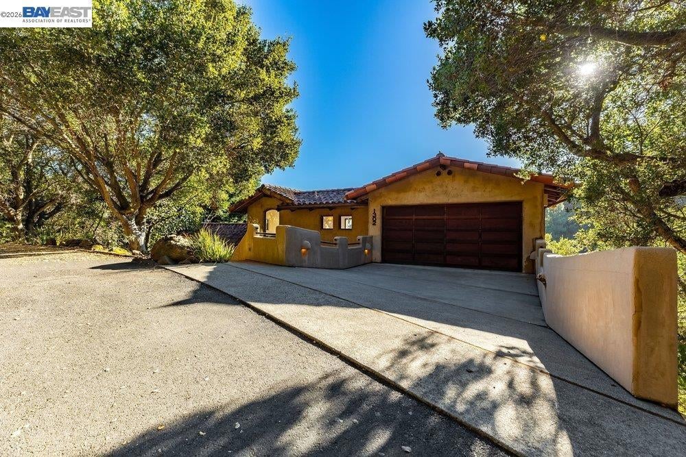 1302 Westview Dr
