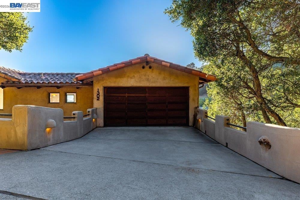 1302 Westview Dr