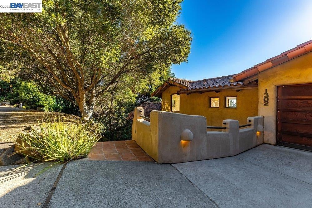 1302 Westview Dr
