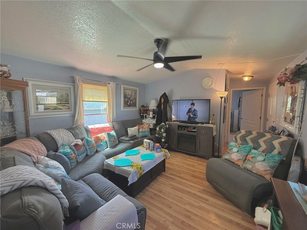 350 S Willow 28