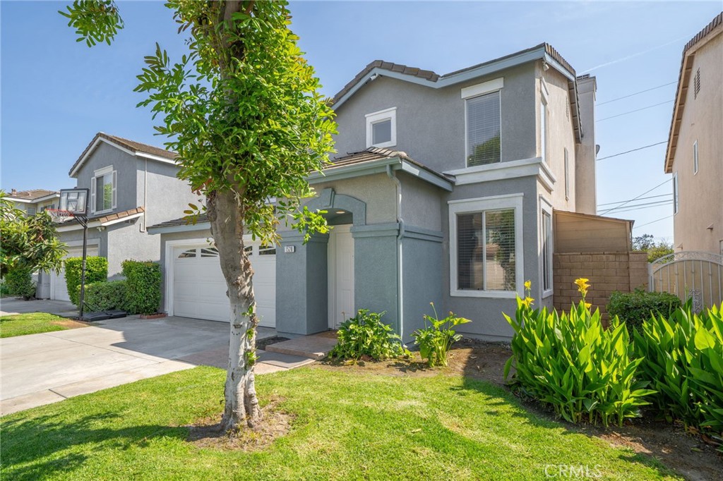 1528 Starburst Drive