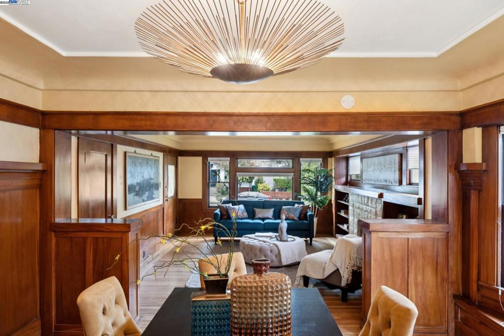 EAST END - Residential