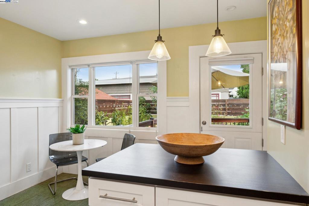 EAST END - Residential