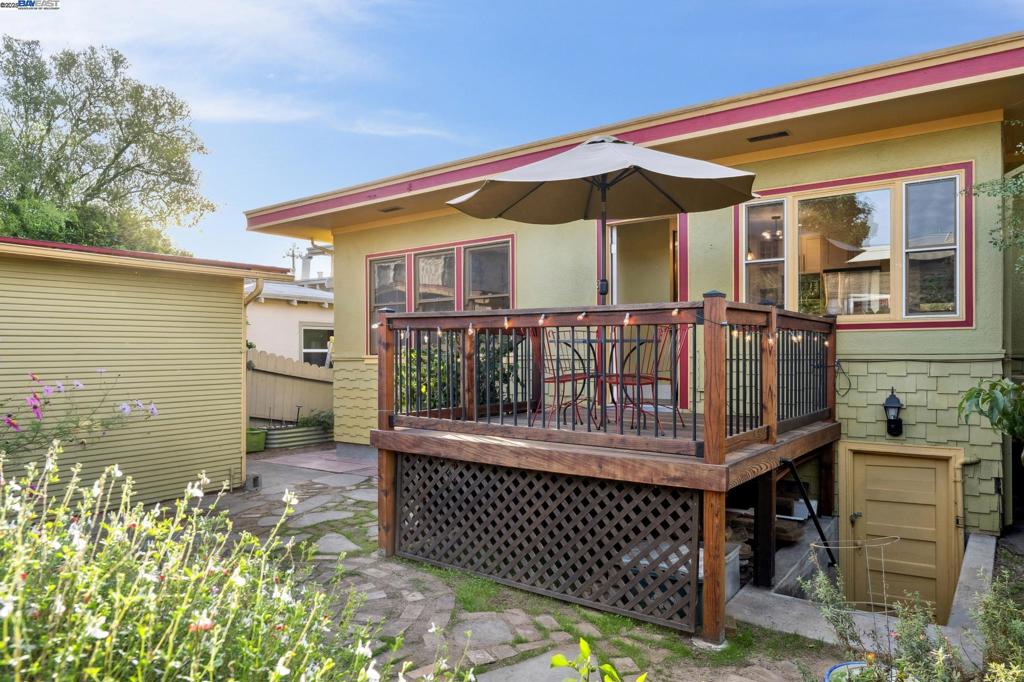 EAST END - Residential