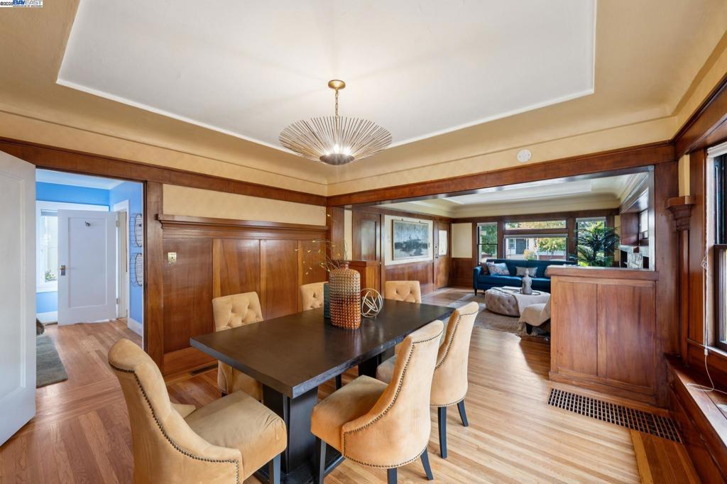 EAST END - Residential