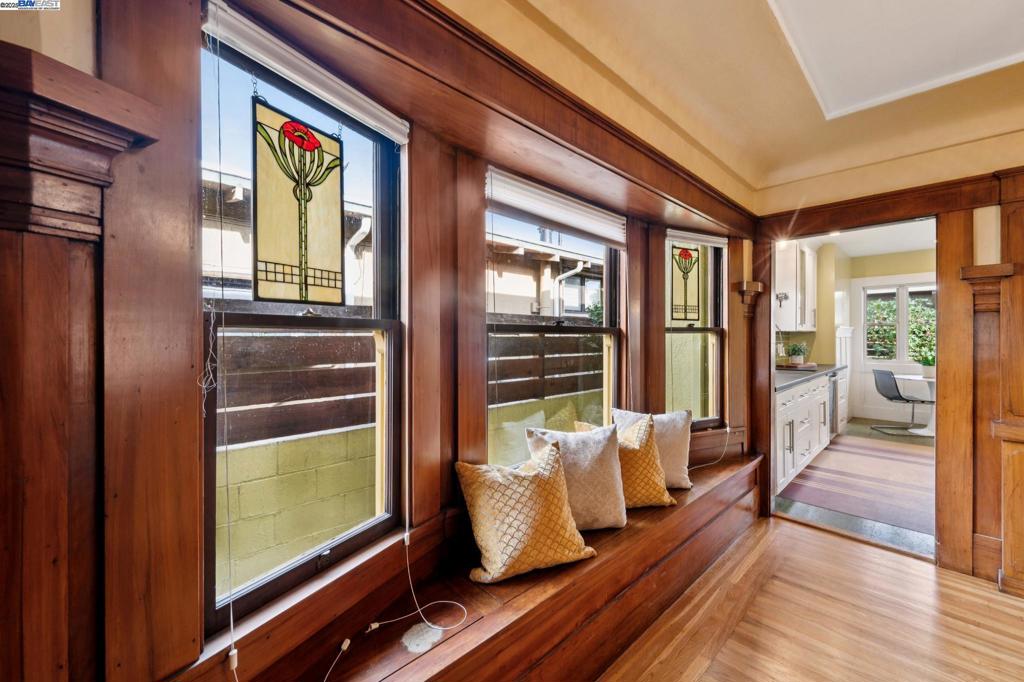 EAST END - Residential