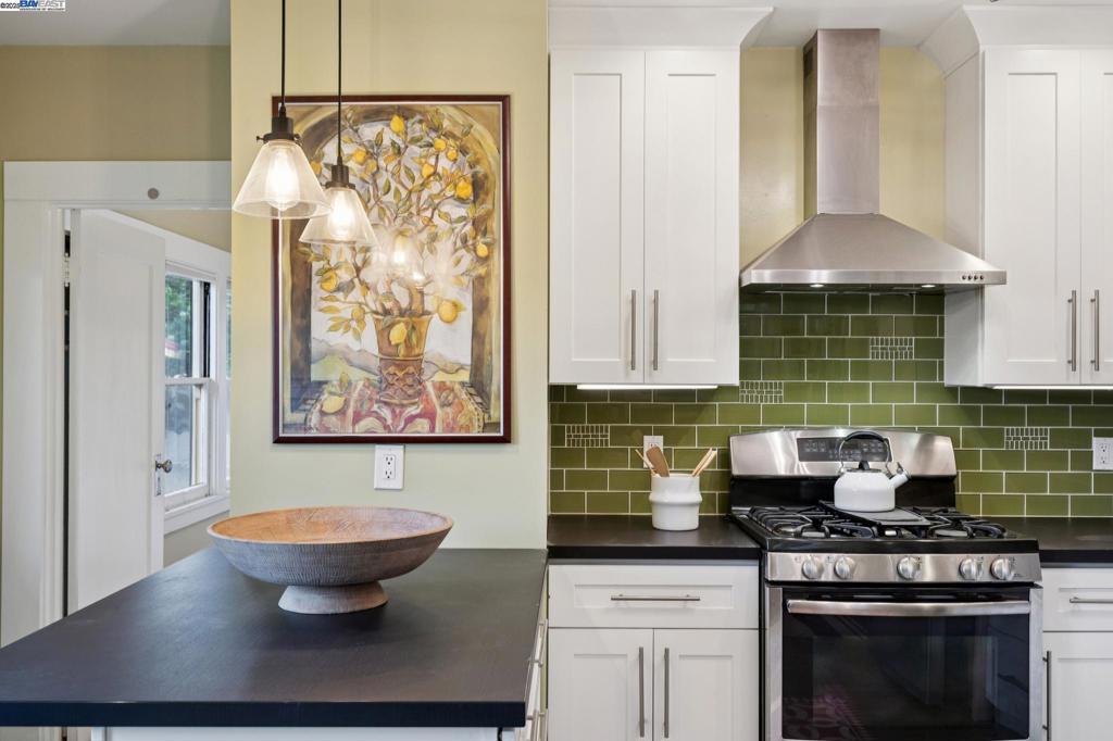 EAST END - Residential