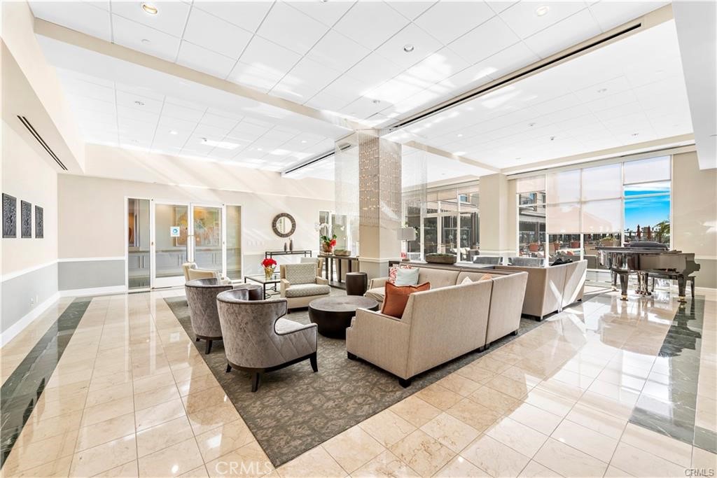 Alamitos Beach (AB) - Residential Lease