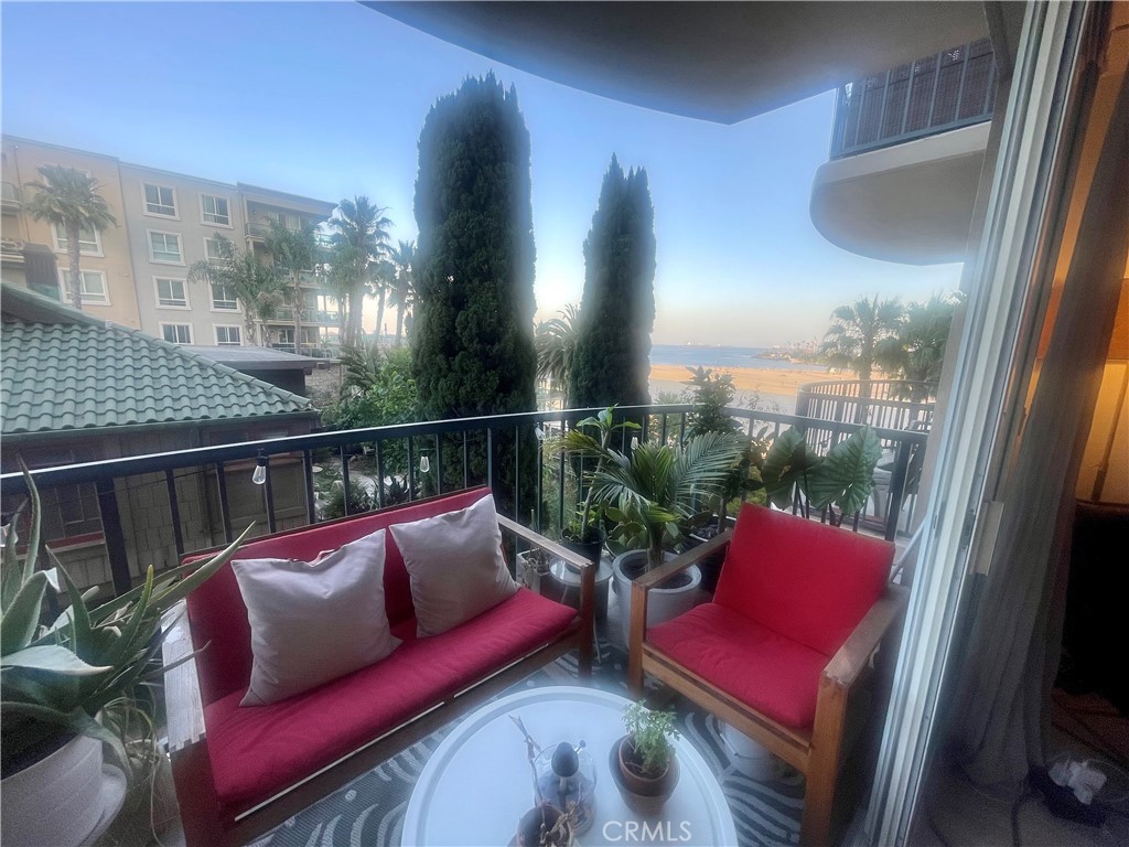 Alamitos Beach (AB) - Residential Lease